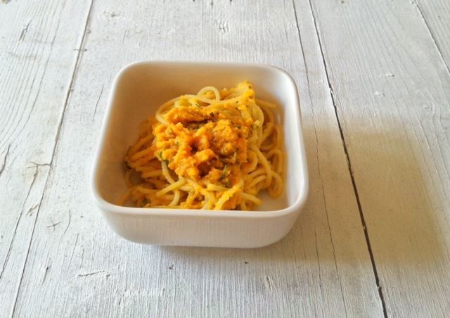Pastamaniac: Spaghetti mit Karottenpesto