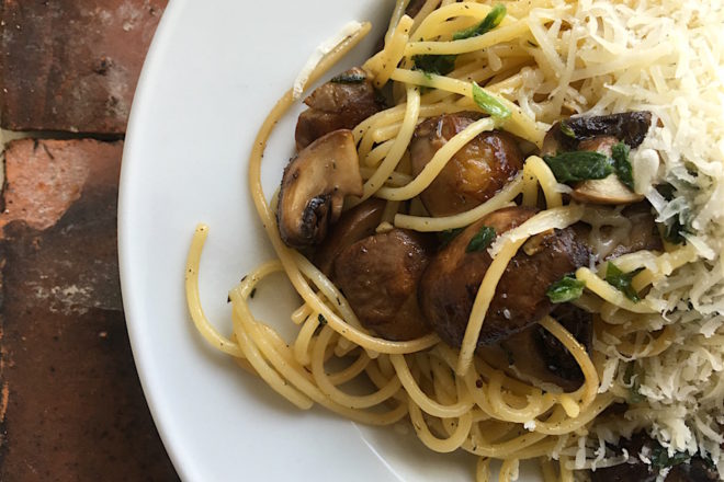 Pastamaniac: Spaghetti mit Champignons und frischen Kraeutern