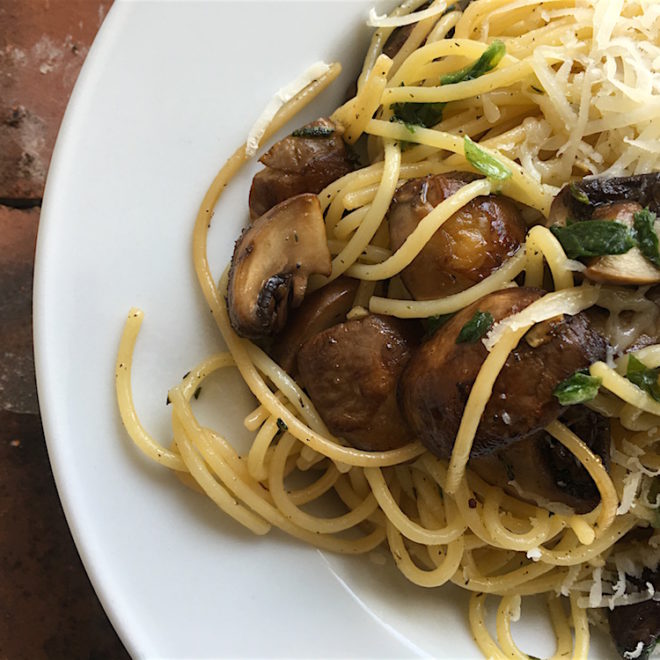 Pastamaniac: Spaghetti mit Champignons und frischen Kraeutern