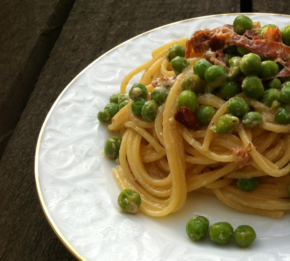 Pastamaniac: Spaghetti mit Erbsen und Speck nach Jamie Oliver
