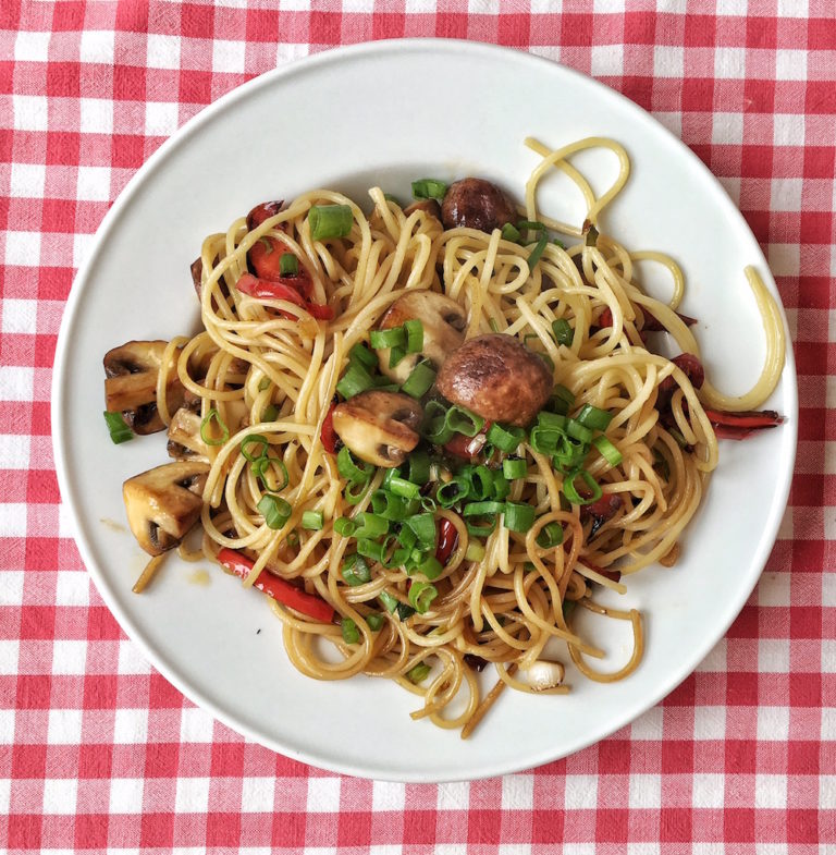 Spaghetti mit Champignons und Paprika | PASTAMANIAC