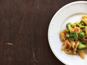Pastamaniac: Penne mit Zitronenhähnchen, Brokkoli und Ricotta