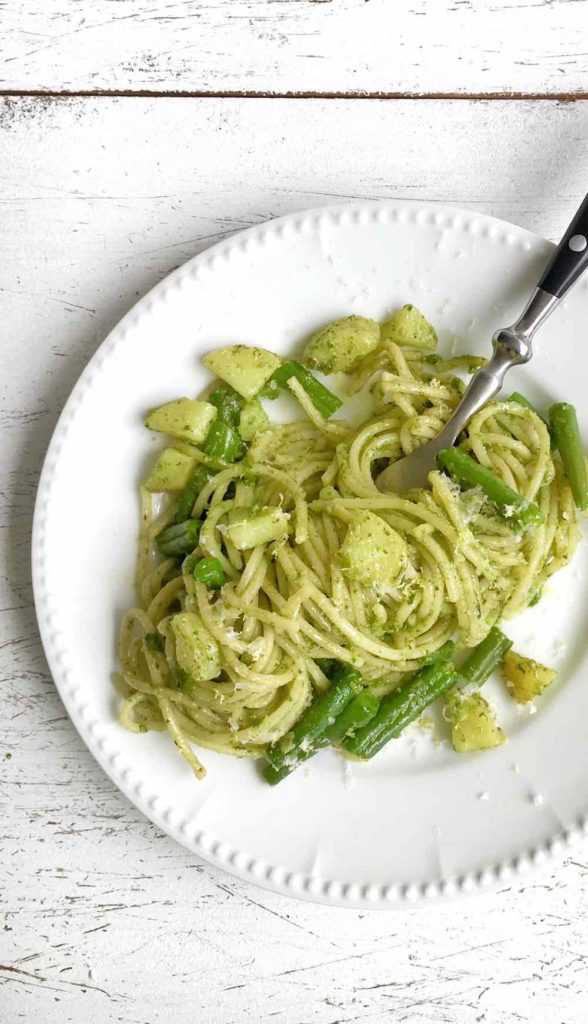 Pastamaniac: Spaghetti mit Basilikumpesto, grünen Bohnen und Kartoffeln 