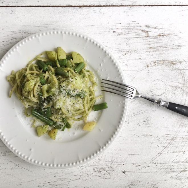 Pastamaniac: Spaghetti mit Basilikumpesto, grünen Bohnen und Kartoffeln