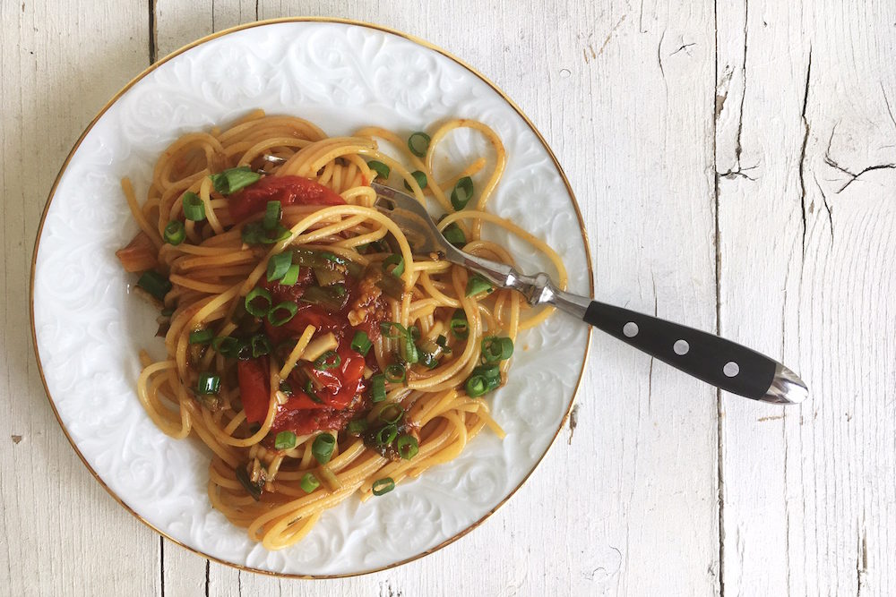 Rezept: Spaghetti mit geschmelzten Tomaten. Vegetarisch. Nudeln.