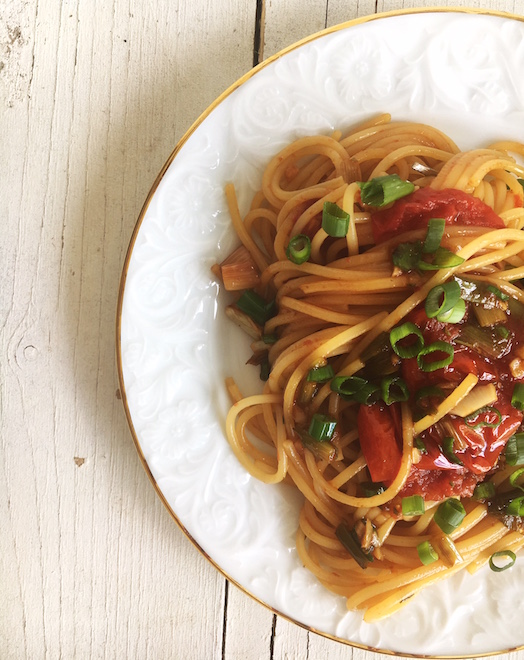 Rezept: Spaghetti mit geschmelzten Tomaten. Vegetarisch. Nudeln.